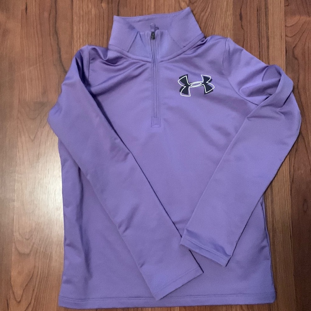 Girls youth XS Under Armor pullover